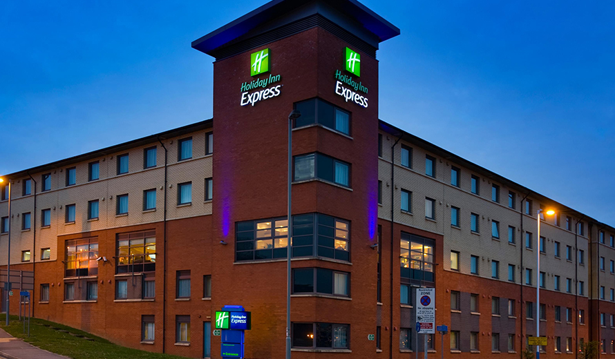 Taxi to and from Holiday Inn Express Luton Airport
