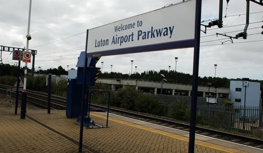 Luton Airport Parkway Station