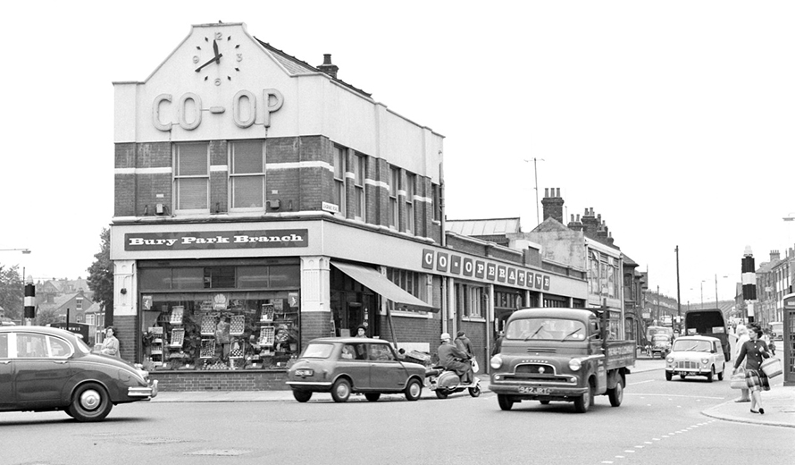 Modern Luton of 20th Century: